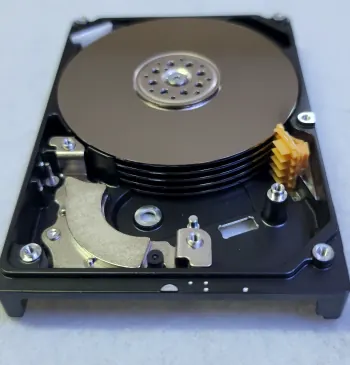 WD50NDZW 5 TB Disk İç Yapısı - 5 Plaka